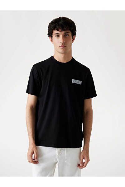 Guess T-Shirt with a Large Logo on the Back