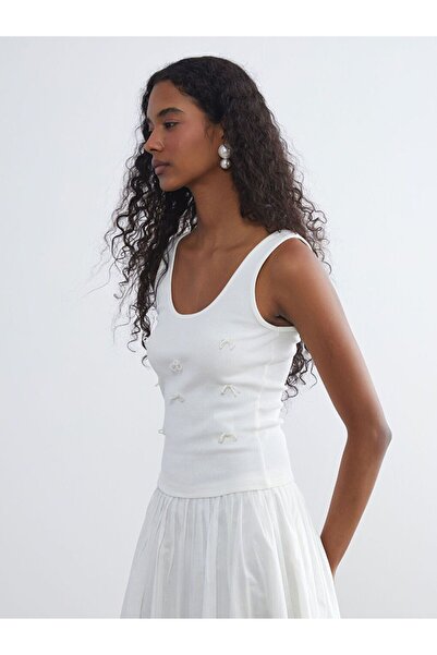LC Waikiki Lcw Vision White U-Neck Beaded Embroidered Bow Blouse
