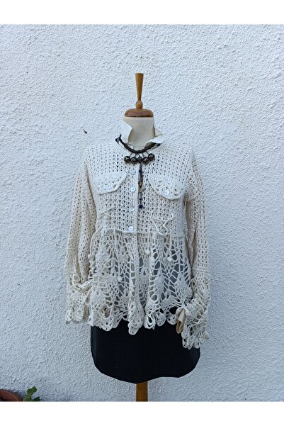 Hippybutik Krem Rengi Ajurlu Korse Bağcık Detaylı El Yapımı Smart Casual Ceps...