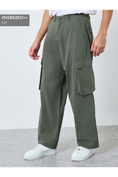 Styli Men Oversized Cargo Pocket Pants