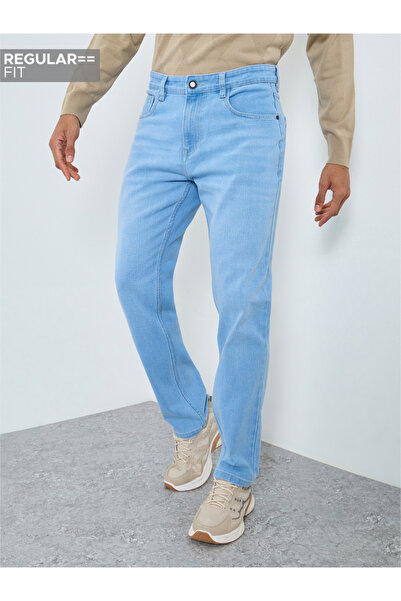 Styli Men Light Wash Regular Fit Jeans