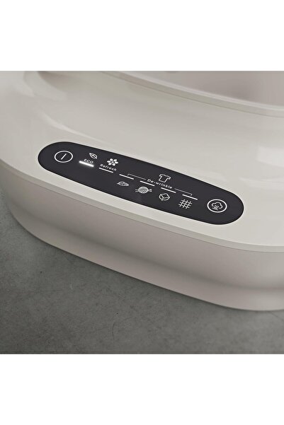 Electrolux Garment Steamer 2000W with Built-in Ironing Board, 2.5L Removable Water Tank, 43g/min Continuous Steam, 6 Steam Levels, Ideal for Abaya & Delicates – E7GS174OW
