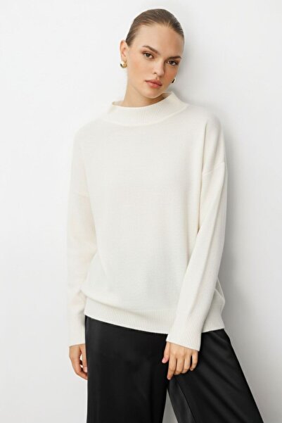 Mizalle Basic Yarım Balıkçı Ekru Triko Kazak