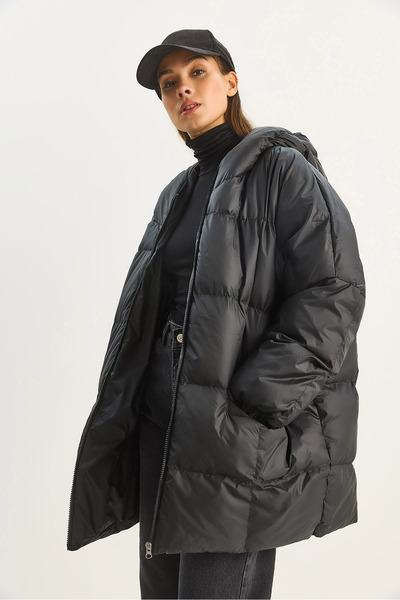 Bianco Lucci Women's Hooded Oversize Bat Sleeve Puffer Coat 60283686