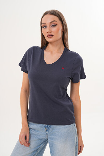 Basics&More تي شيرت نسائي بياقة على شكل V مصنوع من القطن بنسبة 100% - تي شيرت...