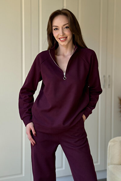 Dilay Gökoğlu Butik طقم سويت شيرت بياقة قائمة وسحاب من قماش سالونيك باللون الأحمر الداكن