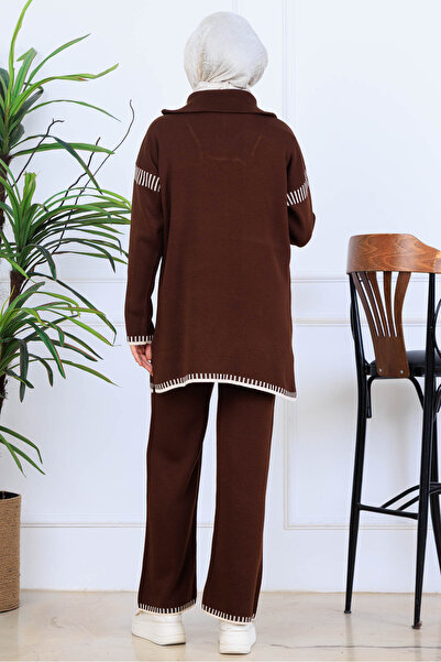 benguen Πλεκτό κοστούμι με λεπτομέρεια ρίγες με φερμουάρ στο λαιμό S1061 Καφέ