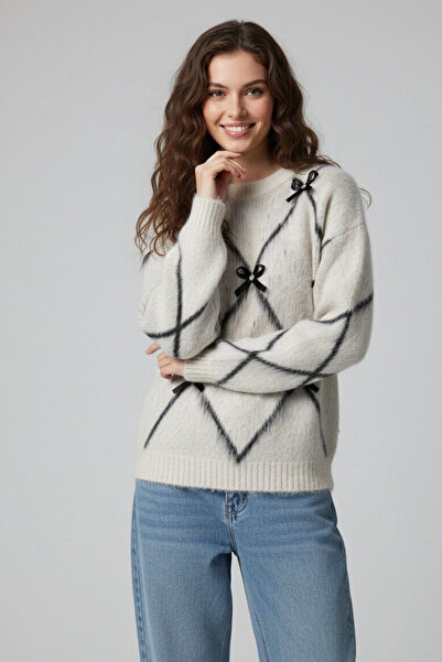 MILANOFOX Women's Soft Textured Bow Detailed Patterned Sweater