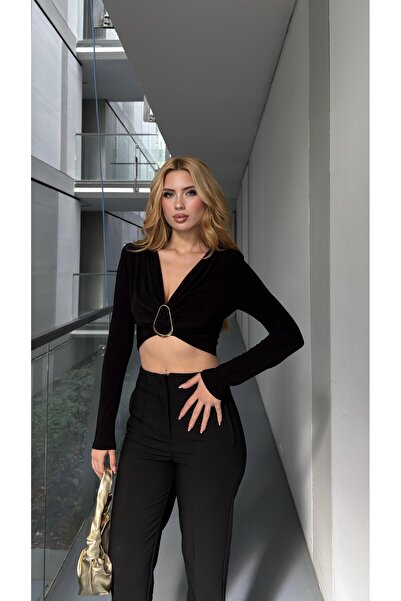 Angel Mia بلوزة ساندي بتفاصيل مشبك باللون الأسود