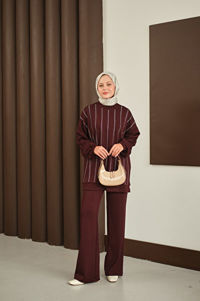 LOCCO Women's Stone Detail Suit Burgundy