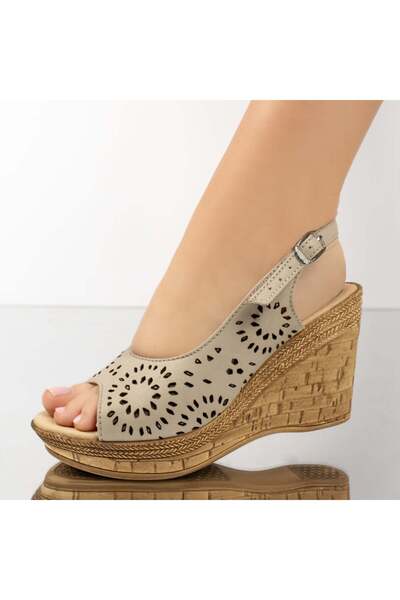 Modlet.ro Sandale damă cu platformă perforată bej închis, din piele MOD13417