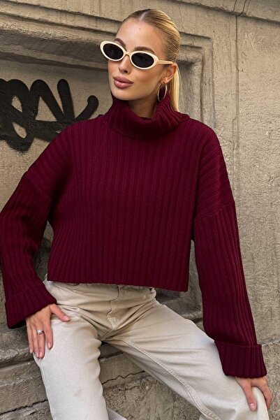 VAGGON Women's Burgundy High Neck Corded Fabric Crop Knit Sweater Vs01392