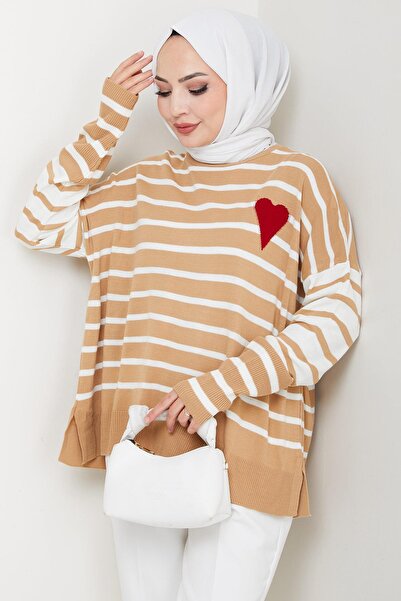 hafsamina Heart Applique Striped Sweater Camel Hm2617