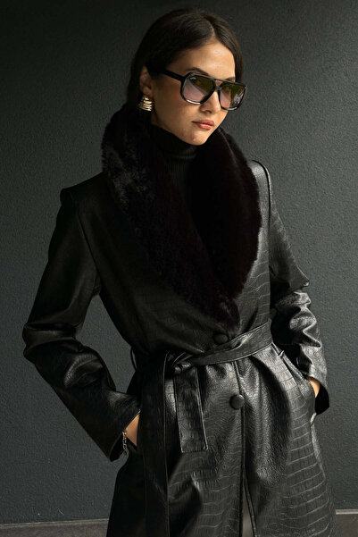 FABB Siyah Yakası Kürklü Pardüse