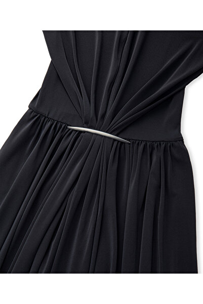 İpekyol Metal aksesuarlı jarse elbise