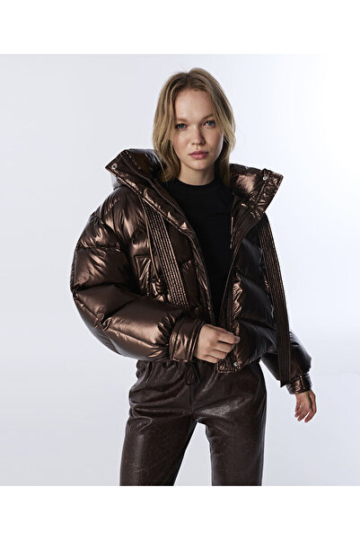 Twist Shiny Textured Puffer Coat