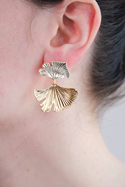 AURRARİ أقراط ذهبية وفضية بلونين على شكل أوراق مخططة