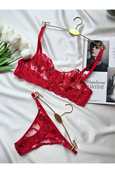 kubotique Floral Detailed Underwire Lingerie Set with Thong