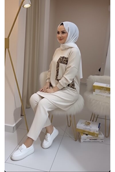 Kırmızı iz Leopar Detaylı Tesettür Tunik Pantolon Takımı
