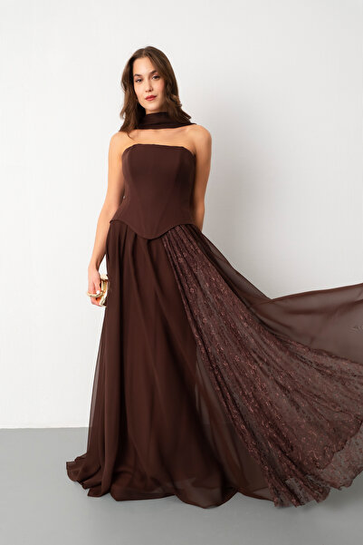 Lafaba Kadın Kahverengi Straplez Yaka Piliseli Dantel Detay Uzun Abiye Elbise