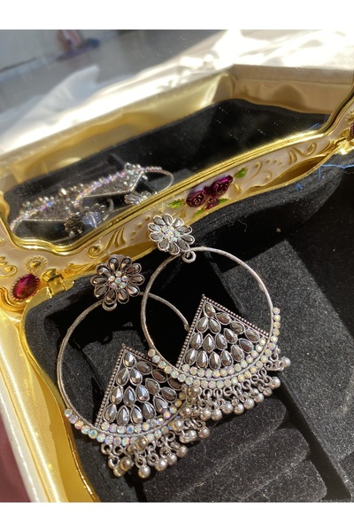 Home Taşlı Otantik Hint Tarzı Büyük Halka Küpe – Gümüş Renk