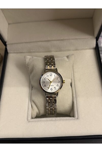 QUARTZ Round Dial Steel Vintage Model Wrist Watch in Gift Box