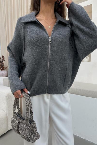 mylove سترة بولو بياقة وسحاب باللون الرمادي