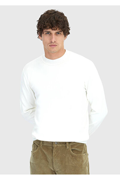 Ramsey Ecru Crew Neck Plain Knit Sweater