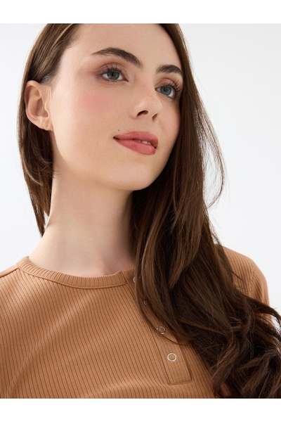 Loft Fitted Women's Tshirt U.sleeve