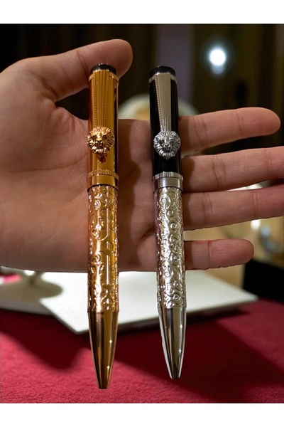 NEW STYLE A set of elegant and modern ballpoint pens with lion-shaped decorations and clips for those who love distinction.