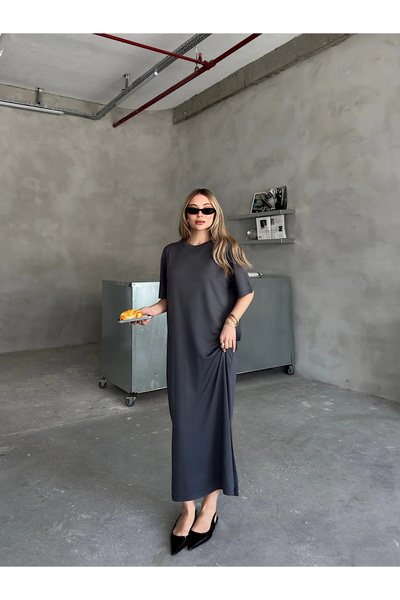 MetuCA Γυναικείο φόρεμα από ύφασμα ανθρακί μοντέρνο, μακρύ μπλουζάκι με σχισμ...