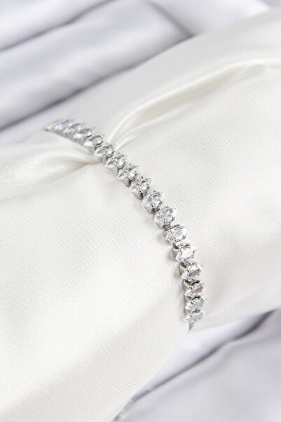 Mustran سوار نسائي من حجر الزركون النحاسي موديل قطرة فضي اللون