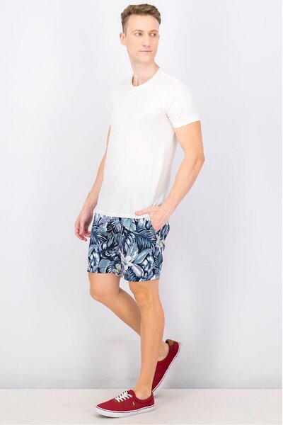 Tommy Hilfiger Men Four Pocket Floral Print Shorts, Multicolor