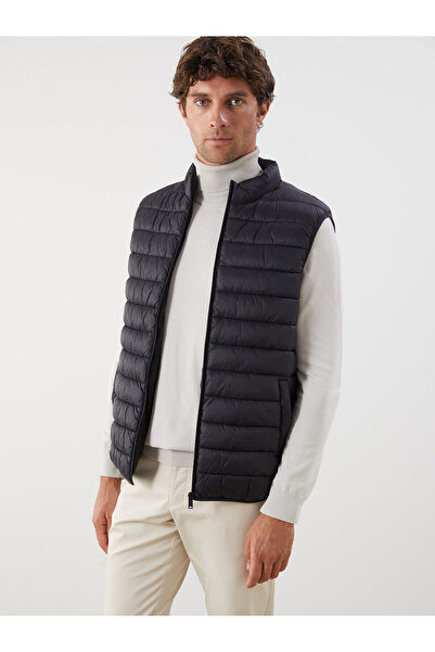 LC Waikiki سترة منفوخة للرجال من Peak New Season ذات تصميم قياسي وياقة قائمة