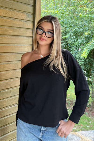 la & vetta Black Open Shoulder Soft Sweatshirt