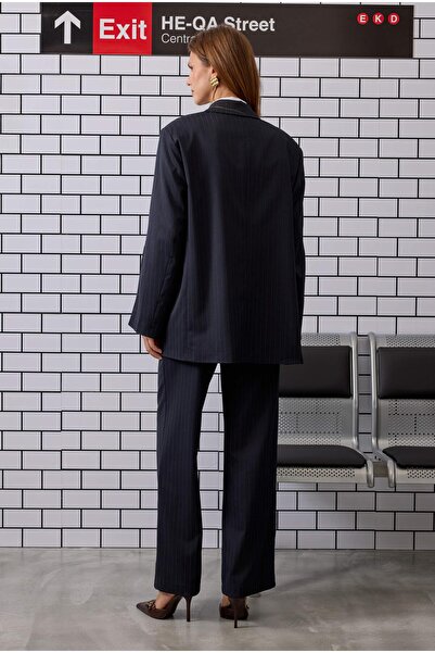 HEQA Μπουφάν με λεπτομέρεια σχισμής σε μπλε ναυτικό