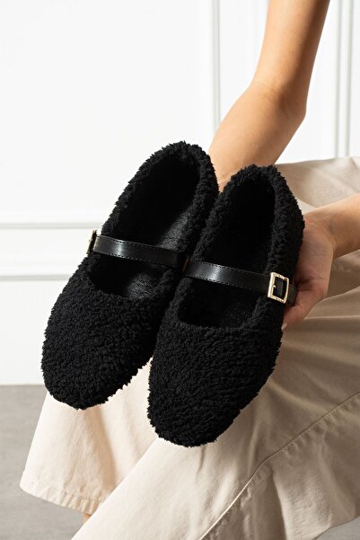 FUGA MODA Luma Black Belted Gold Buckle Towel Textured Lightweight Home Slippers