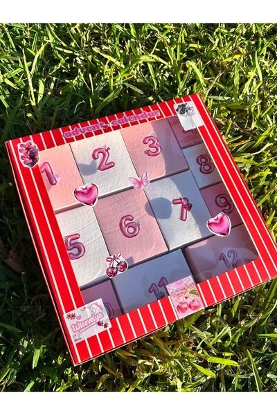 Wisevelya تقويم الميلاد كبير الحجم