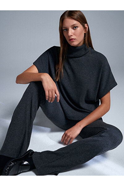 Dilvin 32239 Asymmetrical Cut High Neck Top-Anthracite