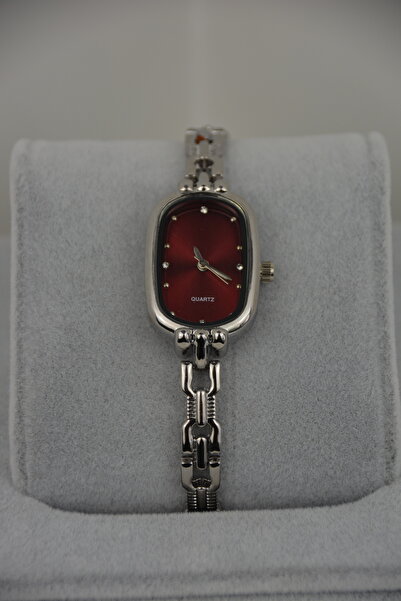 QUARTZ Gümüş Renk Kadın Kol Saati – Dikdörtgen Oval Kasa ve Kırmızı Kadran | Zarif ve Şık Tasarım