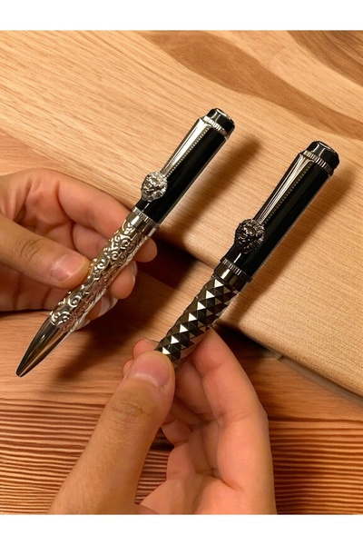 NEW STYLE A set of elegant and modern ballpoint pens with lion-shaped decorations and clips for those who love distinction.