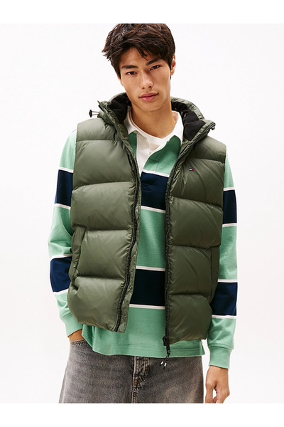 Tommy Hilfiger Men's Green Vest Dm0Dm20465 Mrh