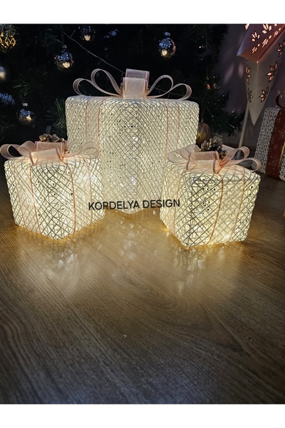 kordelya design YILBAŞI AĞACI ALTI LED IŞIKLI HEDİYE PAKETİ SETİ 3 ADET