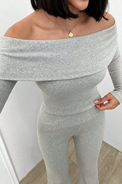 XELA 2' li TAKIM - MADONNA YAKA BLUZ, İSPANYOL PAÇA TAYT TAKIM