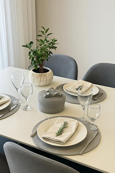 El Emeği Supla takımı ve ekmek sepeti