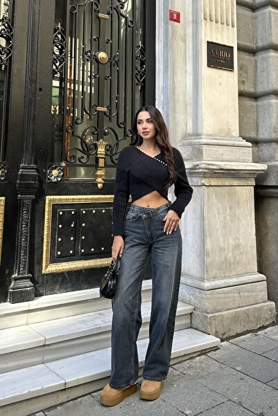 New Now Swan Pearl Detail Double-Breasted Long Sleeve Knit Top