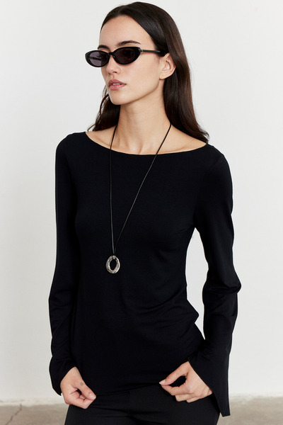 FACETTE Batwing Sleeve Boat Neck Blouse Black