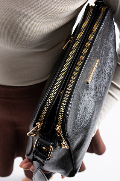 Çanta Trend Γυναικεία τσάντα ώμου από συνθετικό δέρμα με ρυθμιζόμενο λουράκι ...