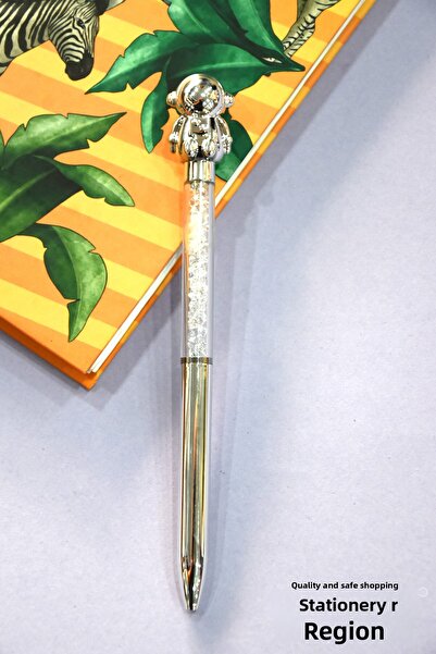 Kids Like قلم حبر جاف معدني قابل للطي مع شكل رائد فضاء