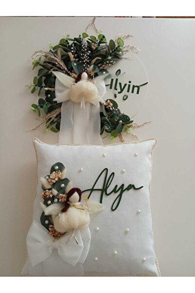 Moshi Design Alya Felt Baby Room Door Ornament